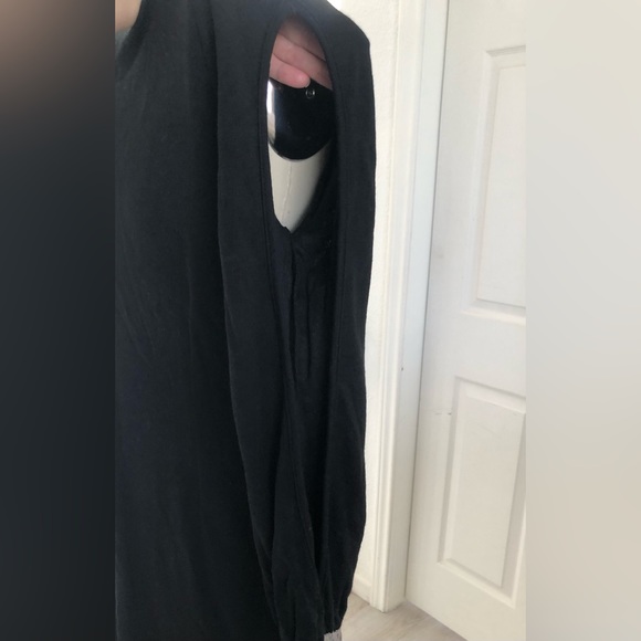 Black long sleeves Midi dress. - Picture 8 of 12